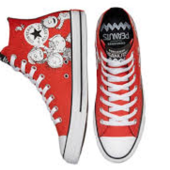 Converse Other - Converse Peanuts x Converse Chuck Taylor All Star Kids Hightop Sneakers Size 1